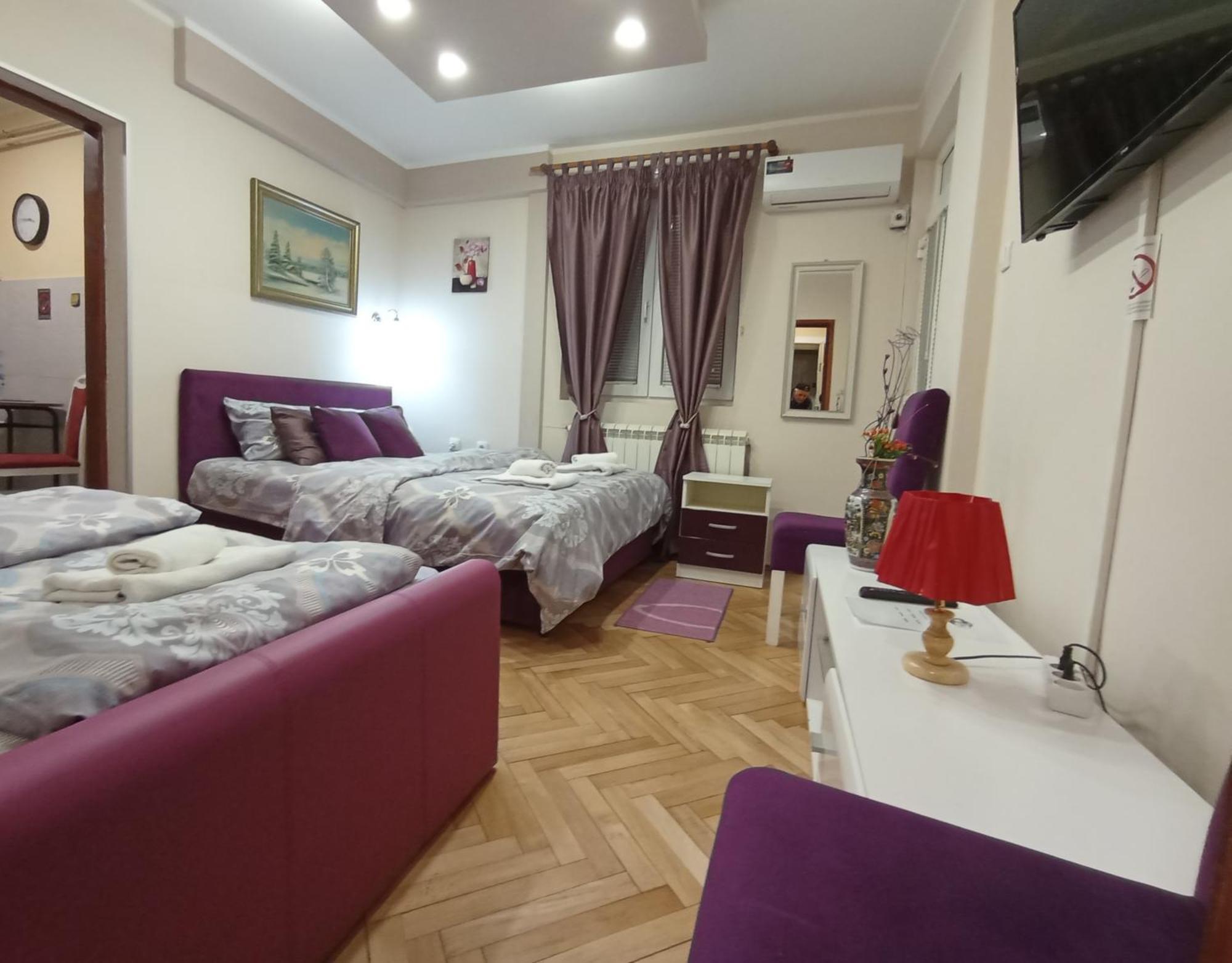 Apartments & Rooms -Mdl Lazic Belgrad Exteriör bild