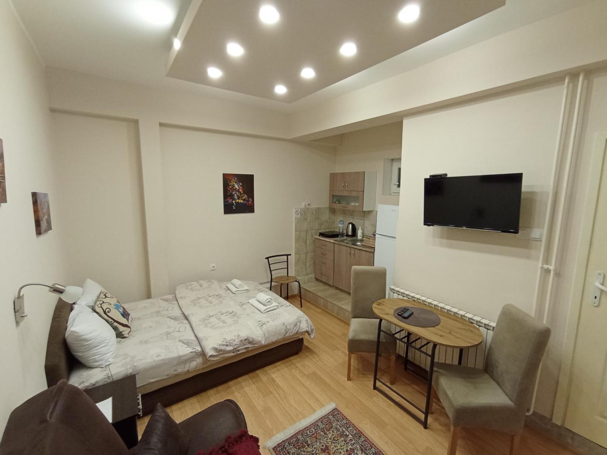 Apartments & Rooms -Mdl Lazic Belgrad Exteriör bild